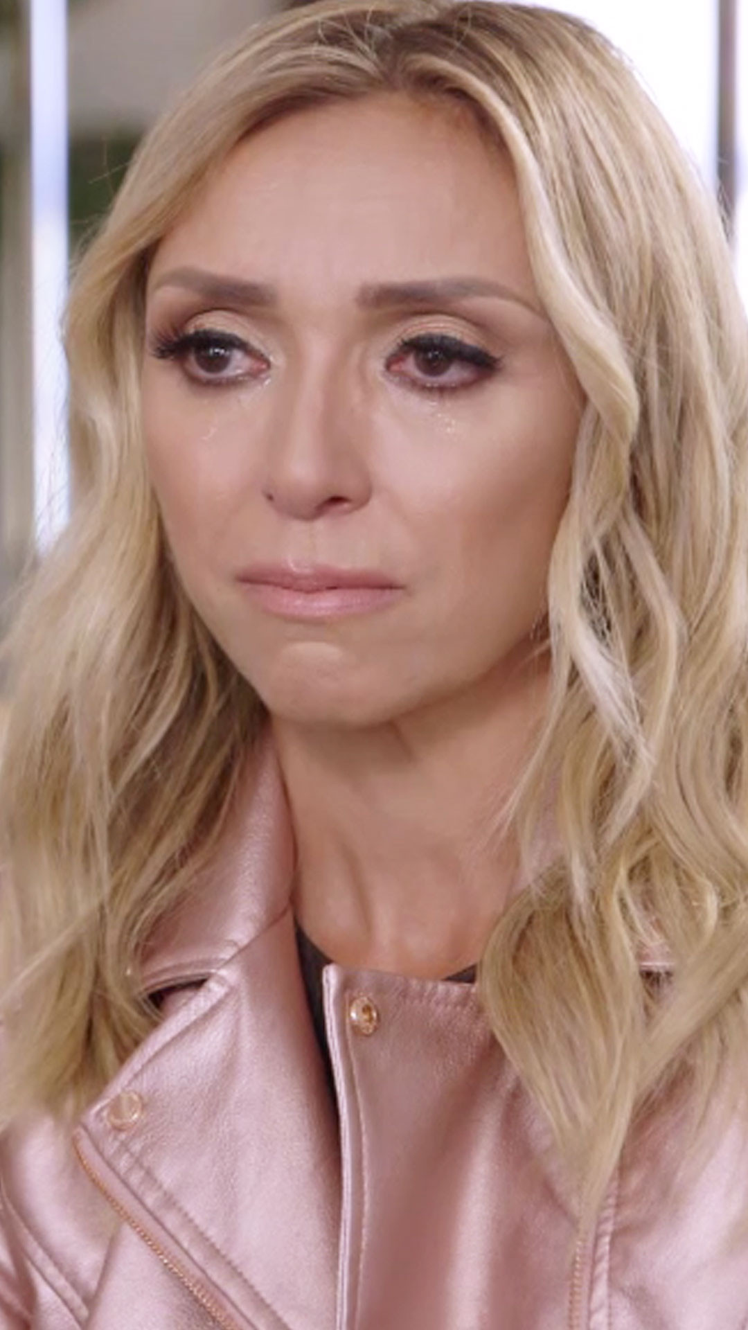 Giuliana Rancic recibe un mensaje de su suegro muerto | E! News